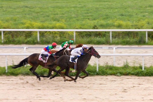 retirement-party-ideas---races