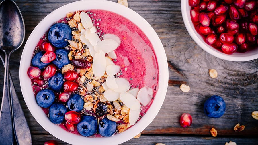 Aging-Youthful-Smoothie-Bowls
